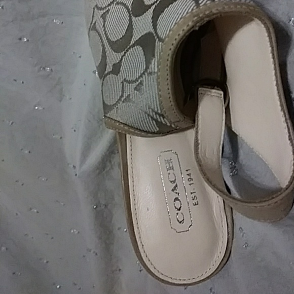 Coach Wedges - Picture 3 of 4